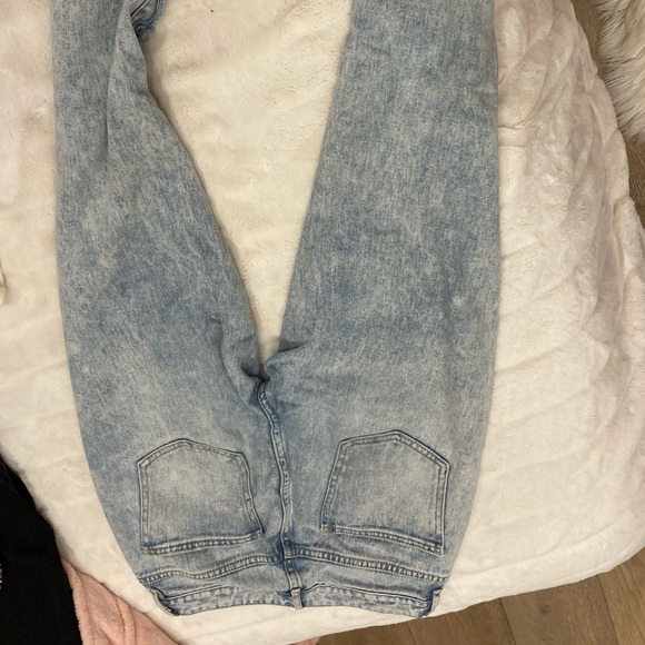 PACSUN mom jeans with only zipper - Picture 3 of 3